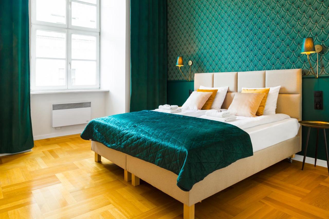 Glamorous Apartment In Heart Of Old Town Краків Екстер'єр фото