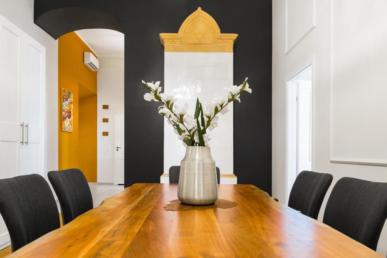 Glamorous Apartment In Heart Of Old Town Краків Екстер'єр фото